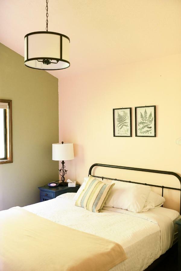 Silver Falls Lodge & Conference Center Sublimity Екстериор снимка